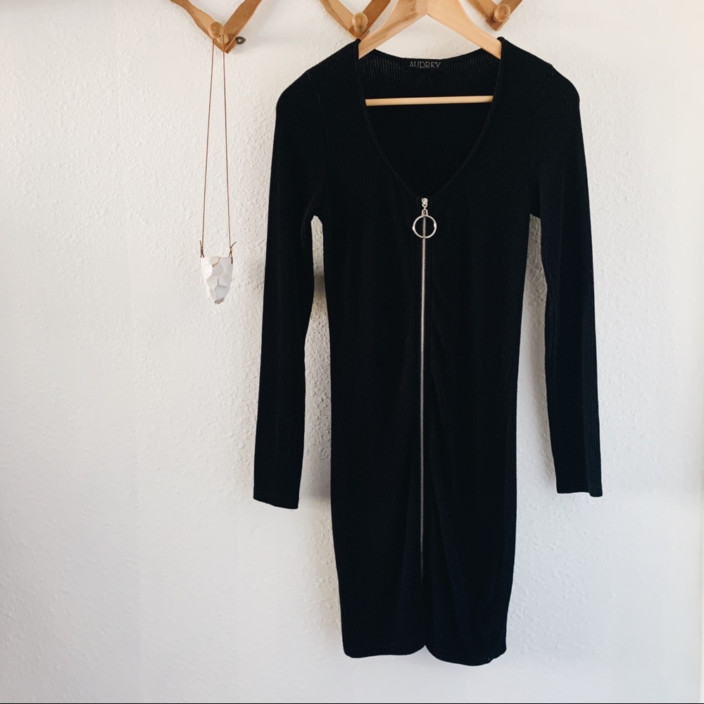 Audrey 3 Plus 1 Long Sleeve Black Zip Up Dress